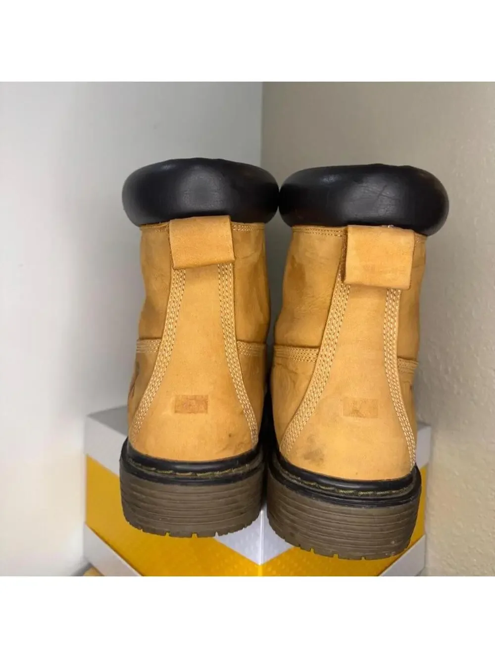 Men's Tan and Brown Boot